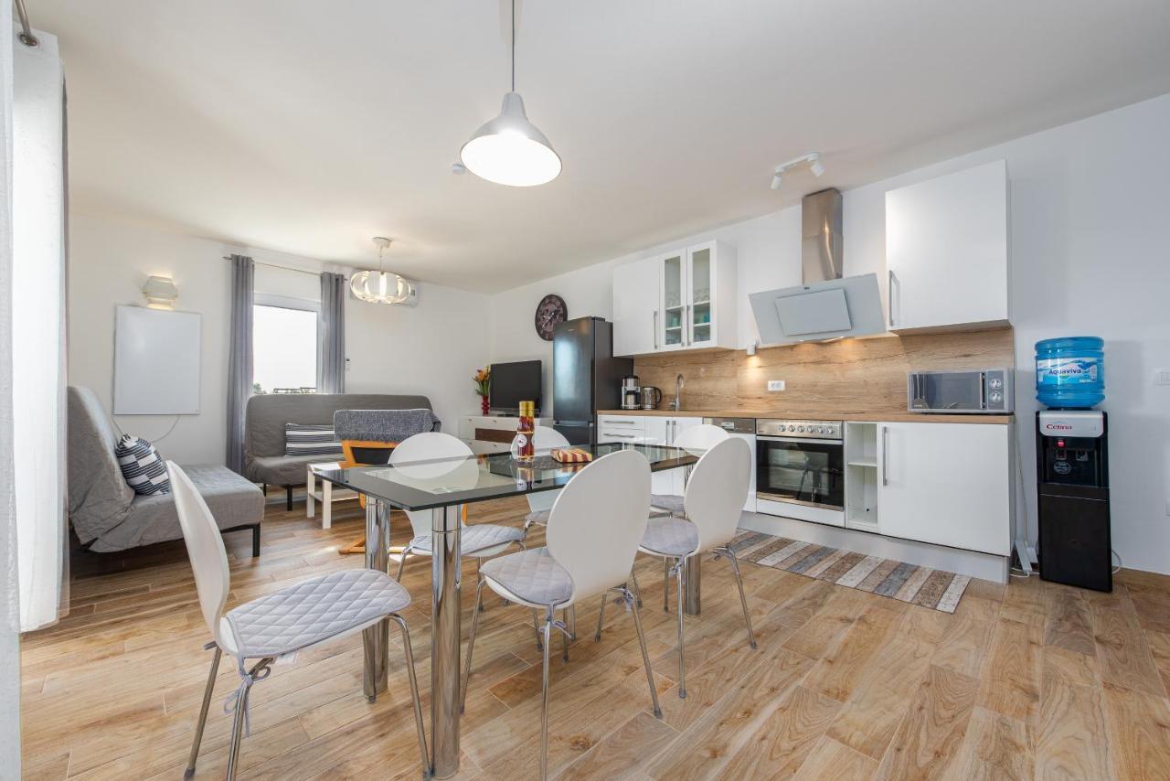 Hibiskus App1 Apartman Vir Kültér fotó