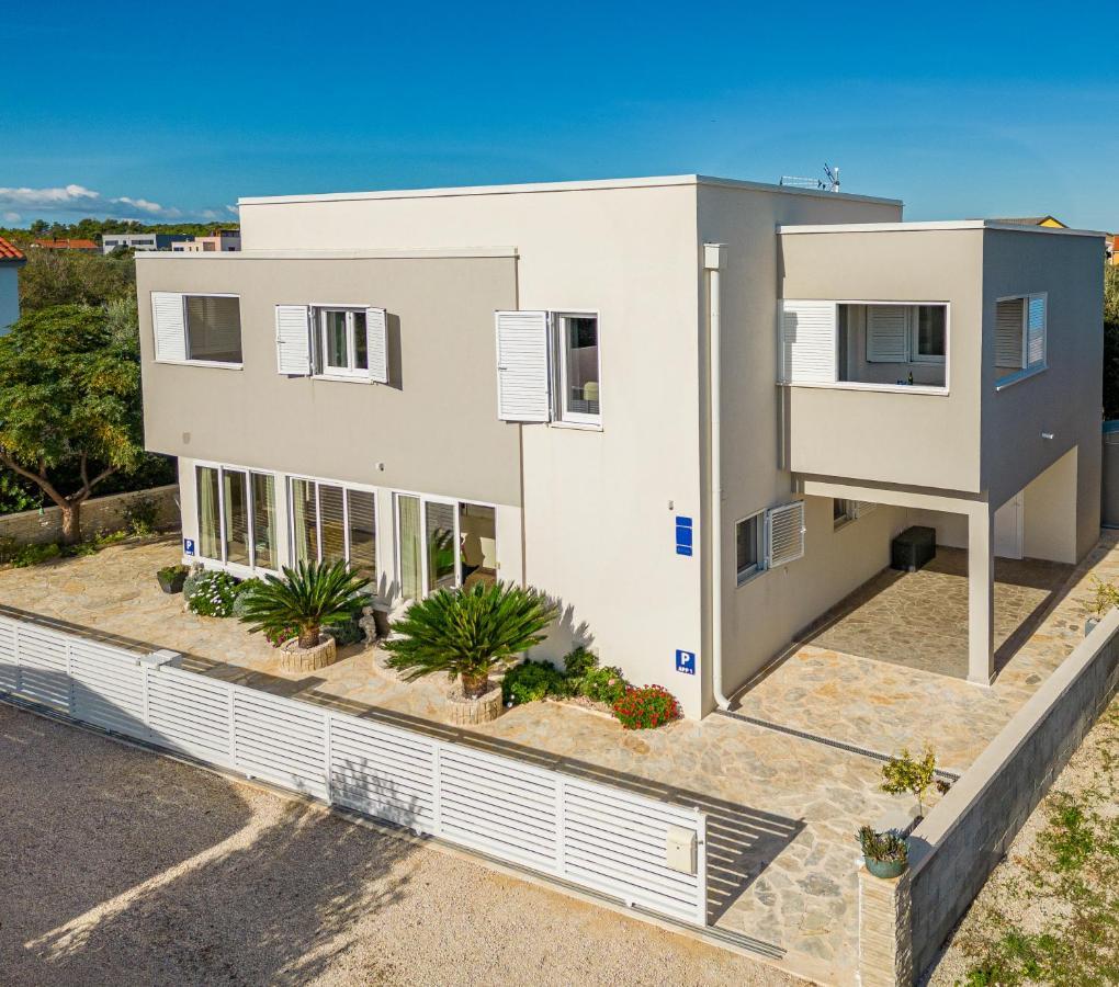 Hibiskus App1 Apartman Vir Kültér fotó